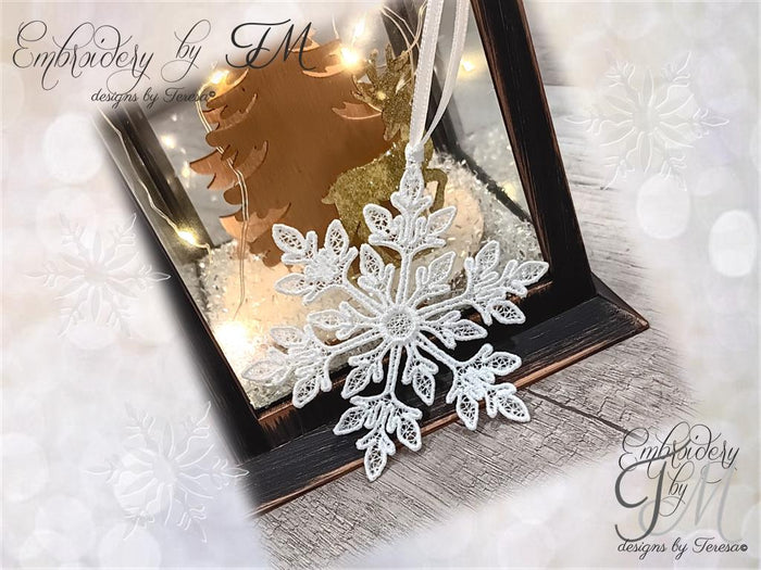 Large set Christmas snowflakes