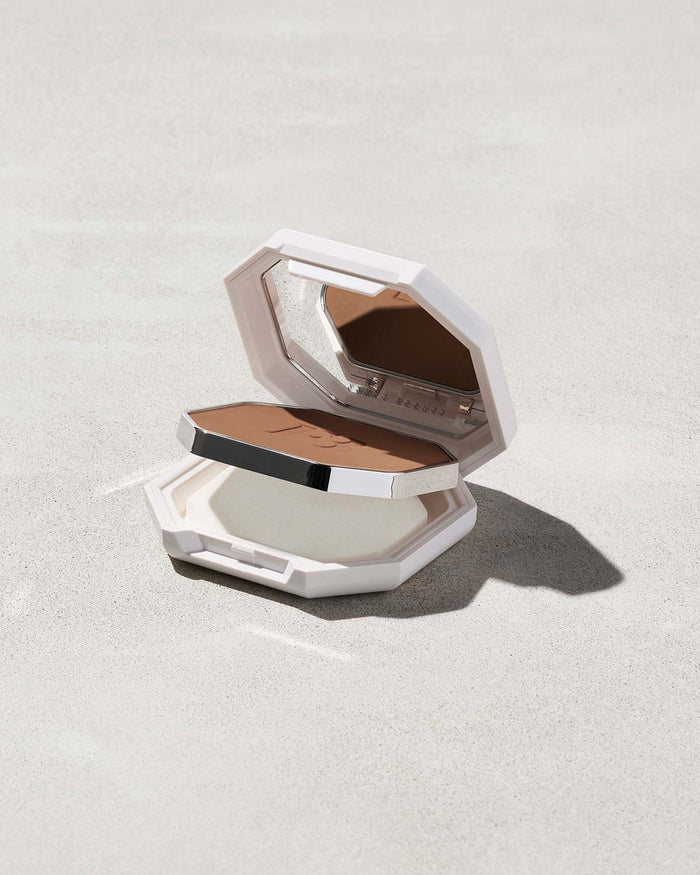 Pro Filt'r Soft Matte Powder Foundation open component shown in shade 340