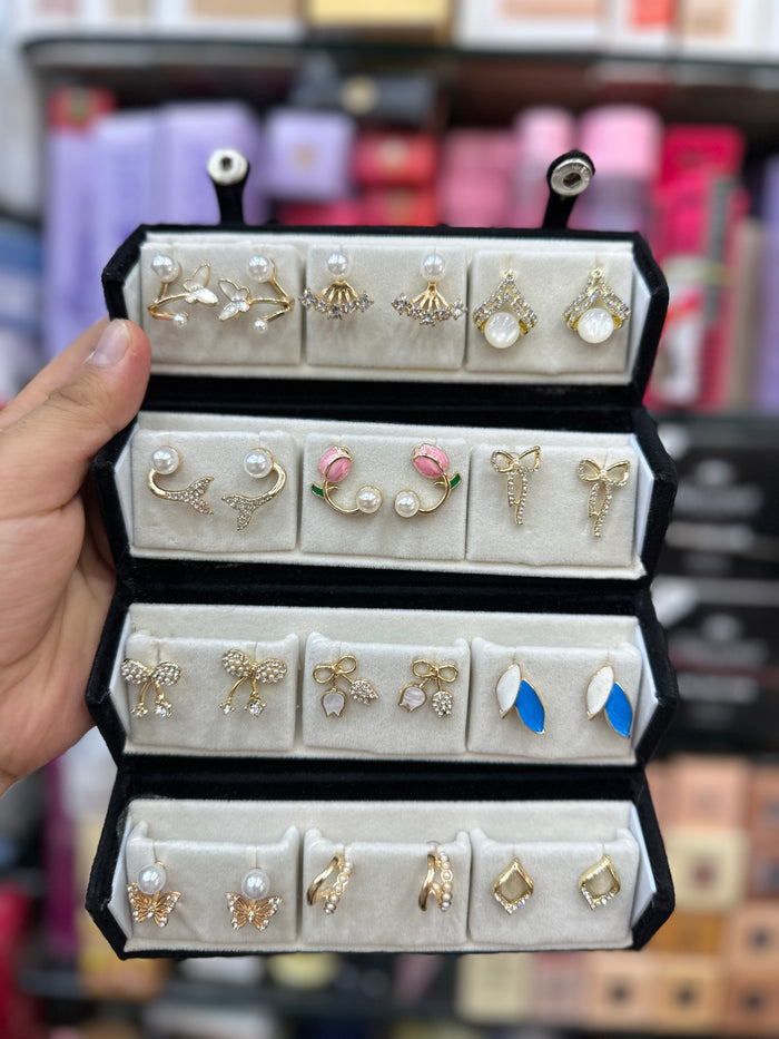 12 Piar Designer Earring Set And Stud With Foldable Storage Box