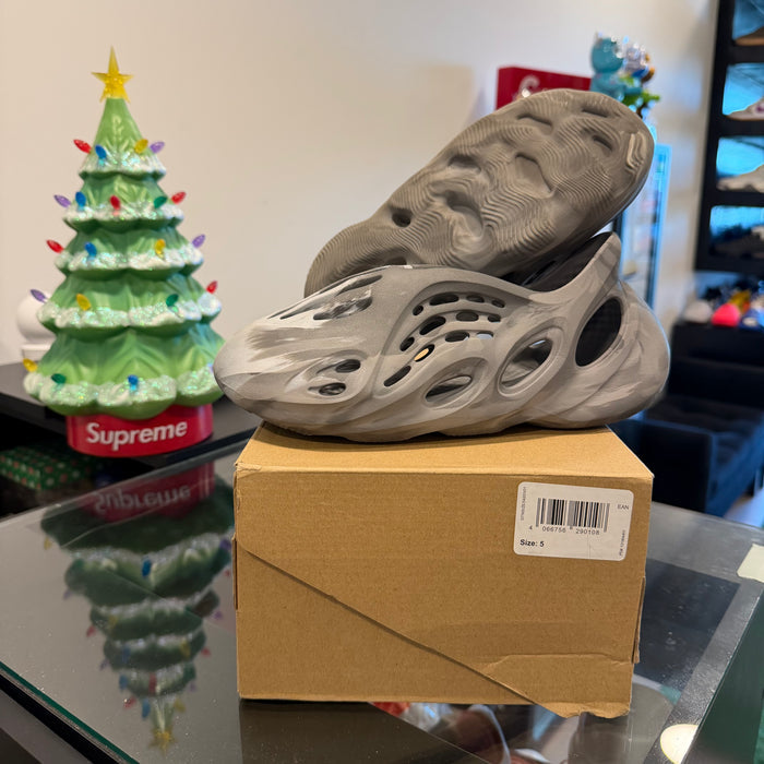 Adidas Yeezy Foam RNR MX Granite (USADA)