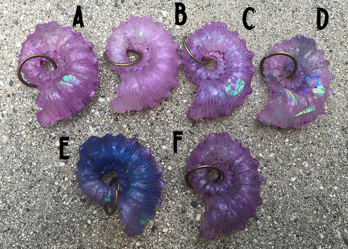 AMMONITE GLOW IN THE DARK PENDANT- TEXTURED