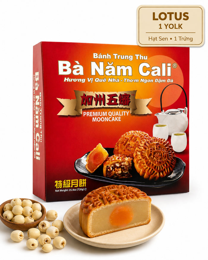 Premium Ba Nam Cali Lotus Seed Mooncake with classic handcrafted pastry design 1 yolk
