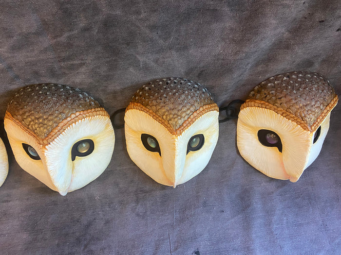 BARN OWL MASK WITH REFLECTIVE EYES
