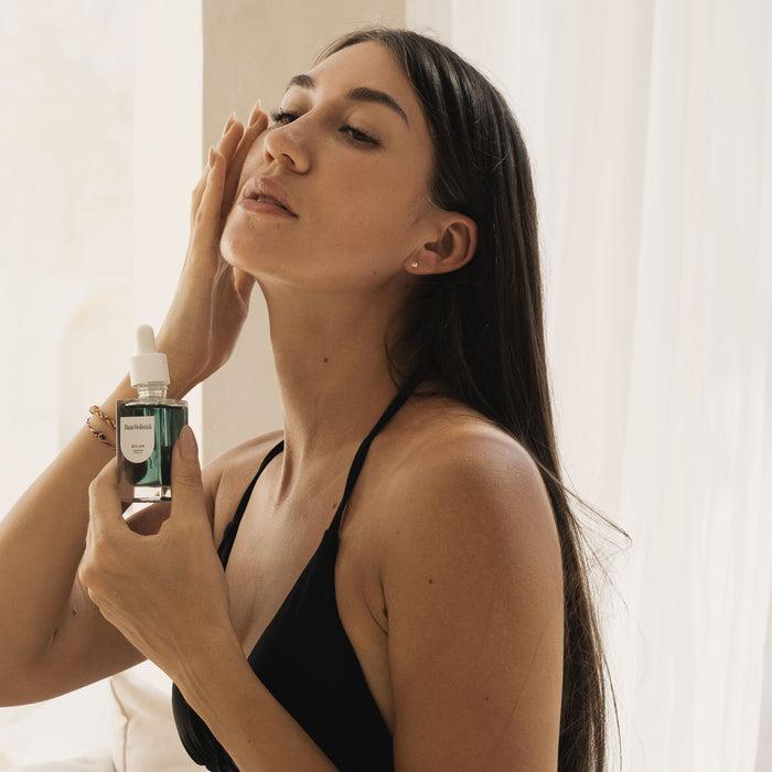 Nusa Holistick-Bulan Nourishing Facial Oil-Skincare-NusaHolistickBulanFacialOil2-The Detox Market |