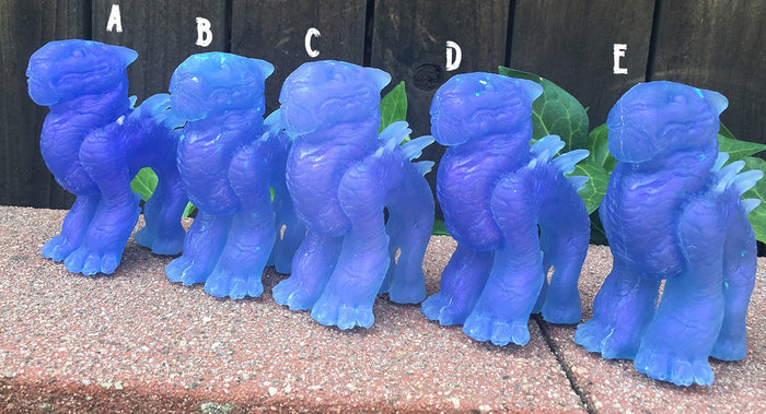 BULLNOG- CAST FIGURE- PURPLE SKY