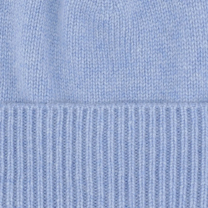 Cashmere hue med rib kant i lys lavendel blå