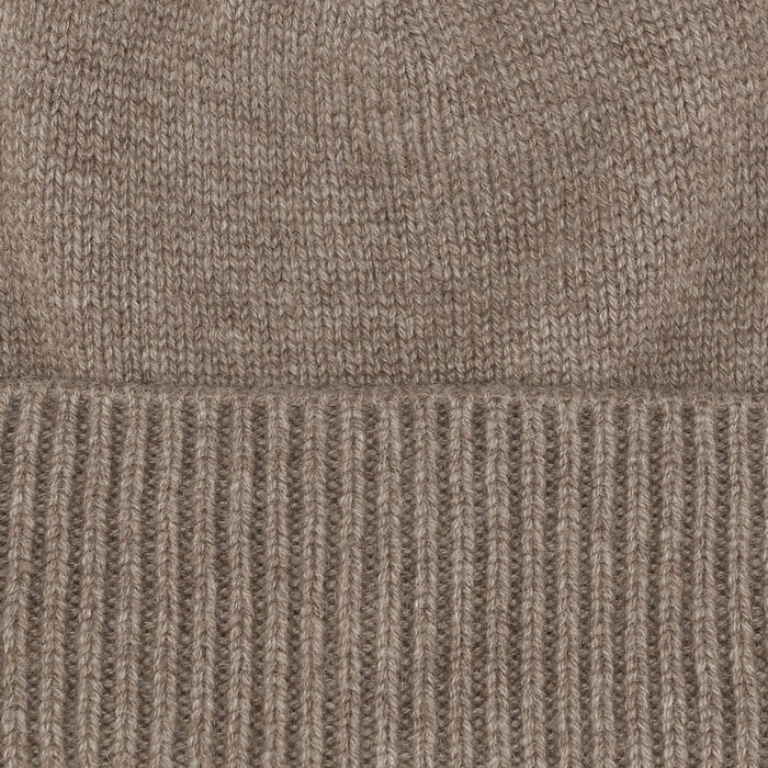 Cashmere hue med rib kant i mørk beige
