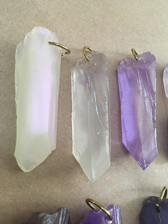 CAST GLOW CRYSTAL PENDANT