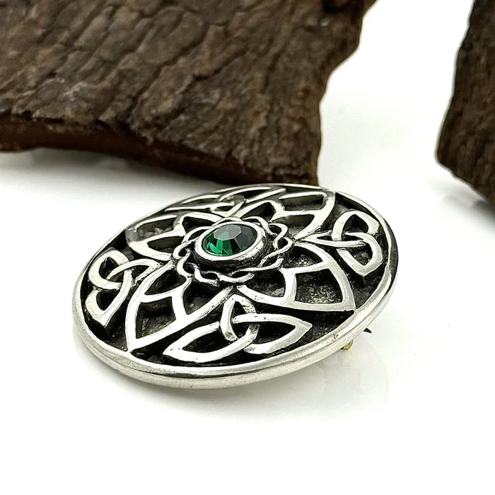 Celtic Brooch with Emerald Center | Round