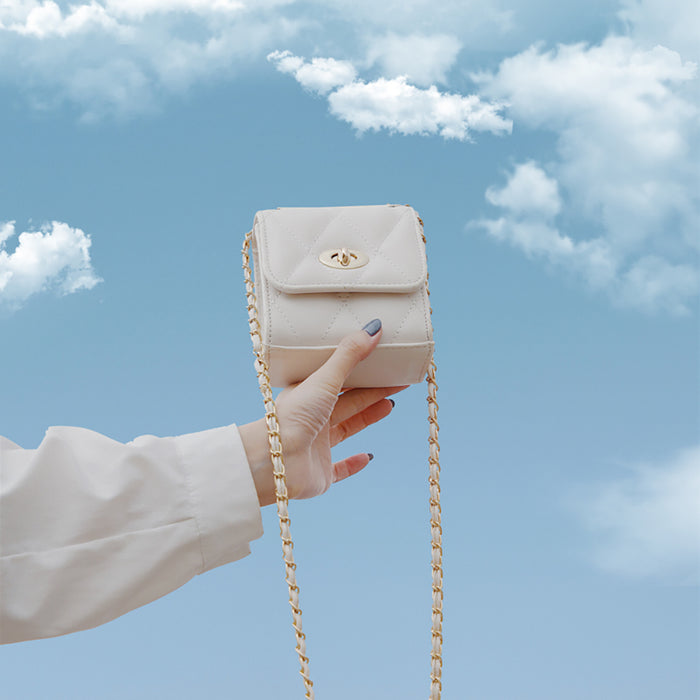 Chic Chain Crossbody Bag