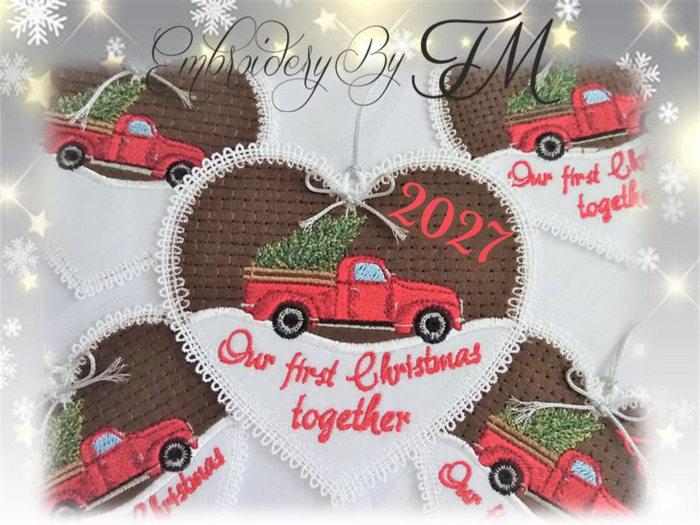 Christmas heart Red truck / two sizes /combination felt and lace