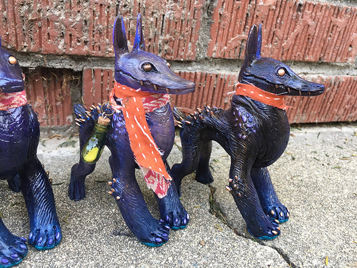 CRAGNOG PAINTED ART TOY- GLITTERY TRANSLUCENT GLOW IN THE DARK