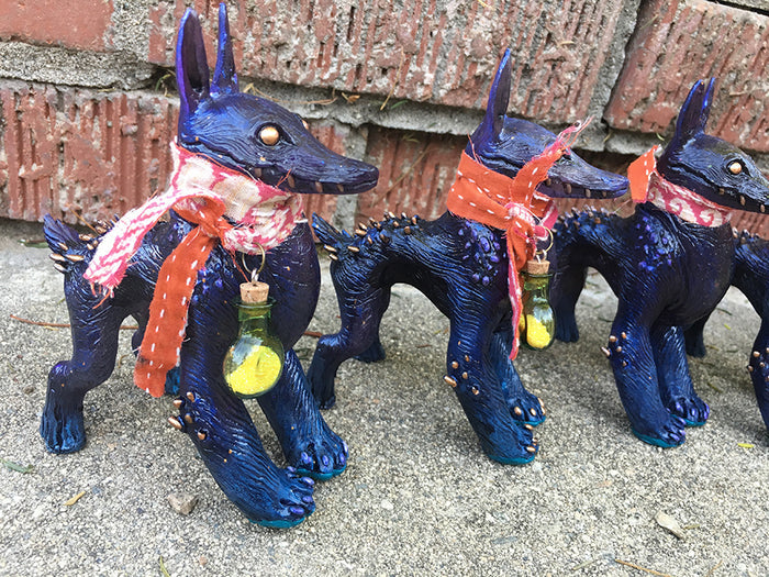 CRAGNOG PAINTED ART TOY- GLITTERY TRANSLUCENT GLOW IN THE DARK