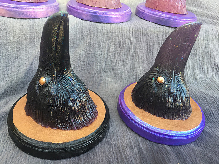 CRYSTAL RAVEN GLOW IN THE DARK WALL BUST