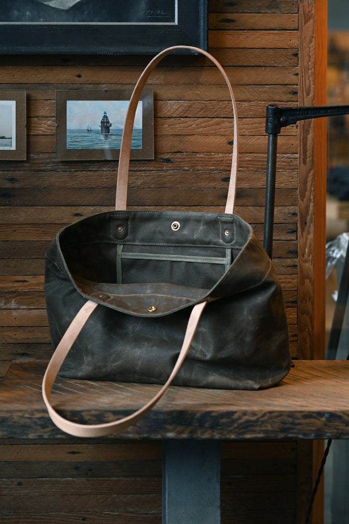 Dolly Tote Bag
