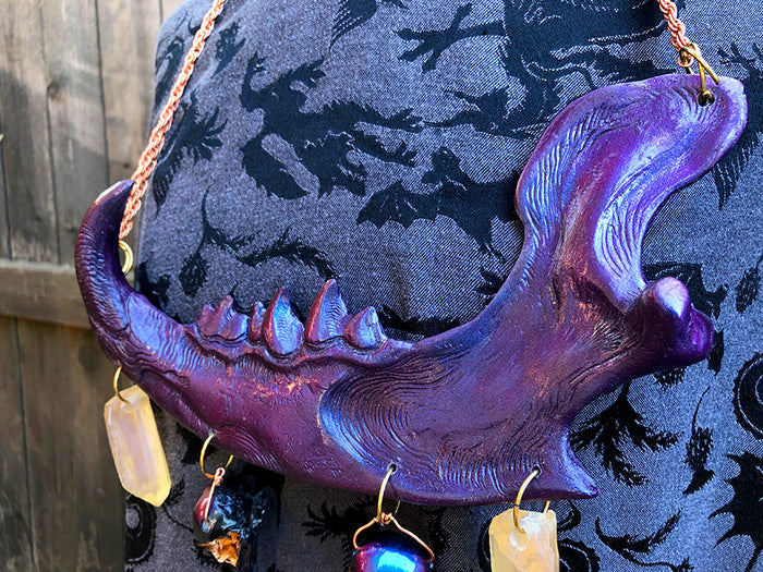 DUST BEAST FANTASY NECKLACE- RED/PURPLE COLORSHIFT
