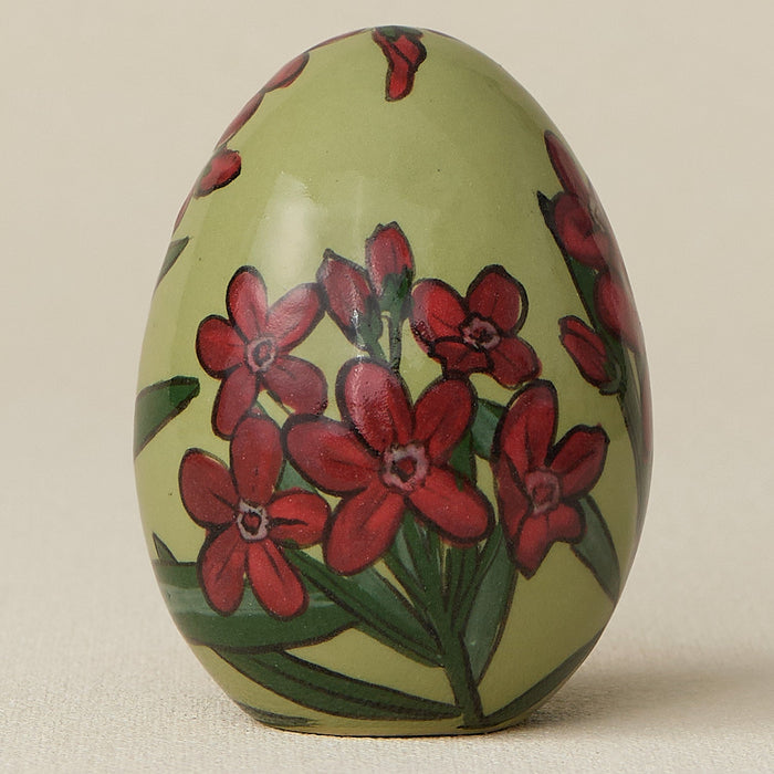 Close-up details of the ceramic handcrafted egg.