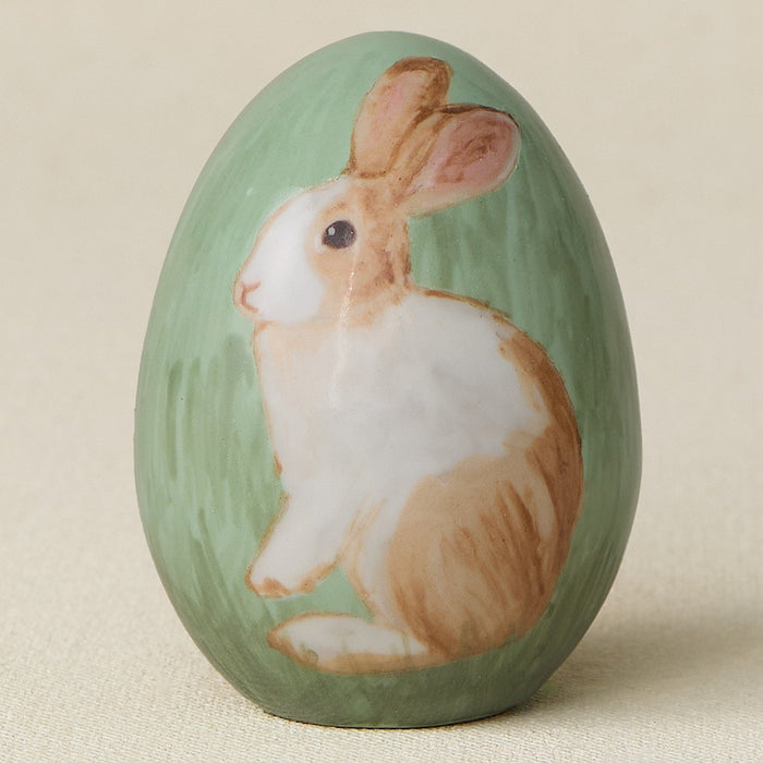 Close-up details of the ceramic handcrafted egg.