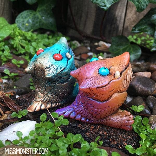 FAFFNUFF PAINTED CAST FIGURE