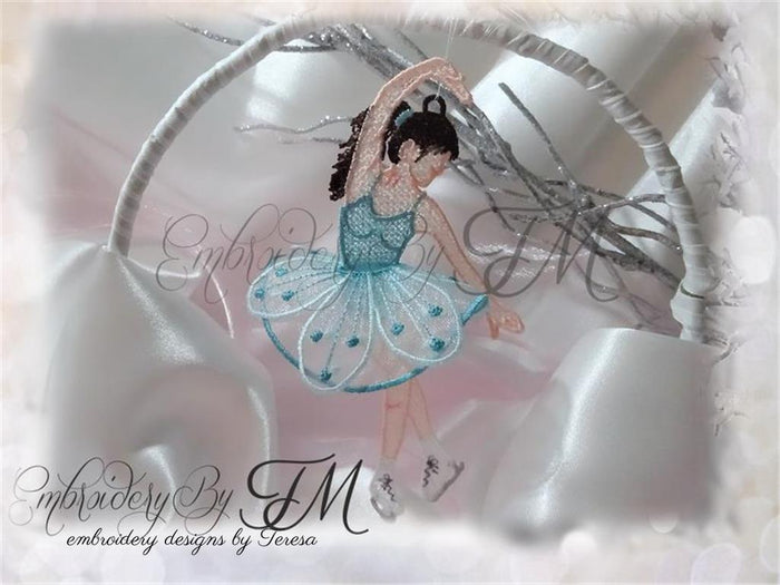 Figure skater doll / two sizes