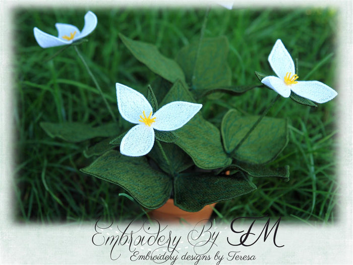 Flower Trillium 3D / 4x4 hoop