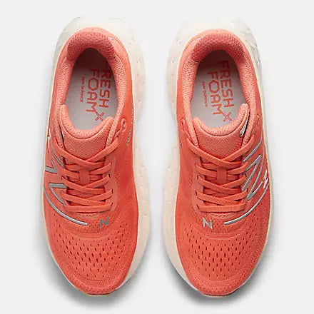 New Balance Fresh Foam X More V4 Women's - Gulf red/sea salt and silver metallic