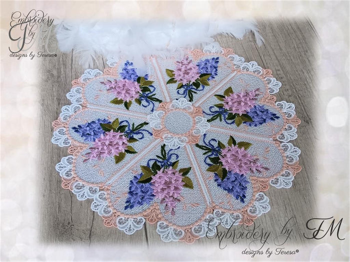FSL doily with Lilac / 5x7 hoop