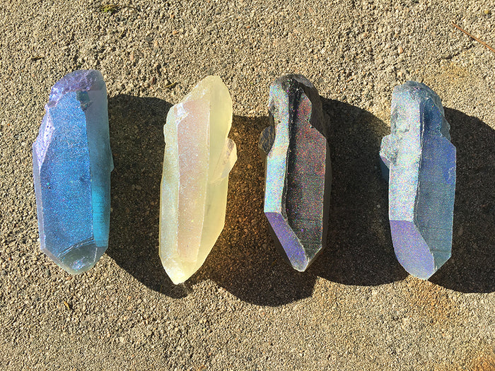 GLOW IN THE DARK CAST URETHANE CRYSTAL