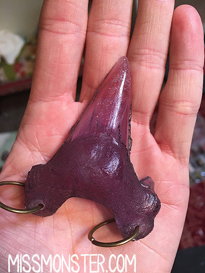 GLOW IN THE DARK URETHANE FOSSIL SHARK TOOTH PENDANT- LARGE