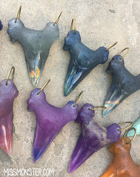GLOW IN THE DARK URETHANE FOSSIL SHARK TOOTH PENDANT