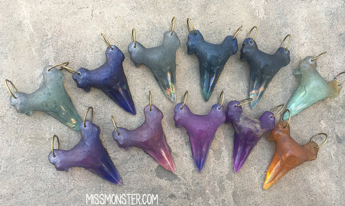 GLOW IN THE DARK URETHANE FOSSIL SHARK TOOTH PENDANT