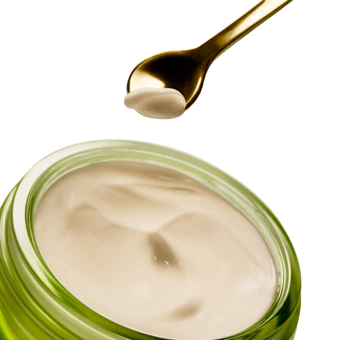 Home & Away Crème Supreme