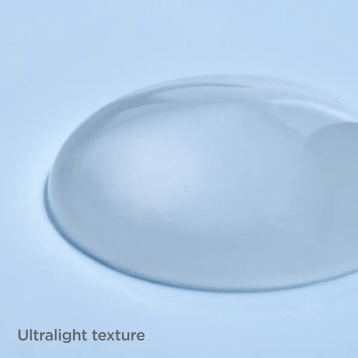 Ultralight water-gel texture of ISDIN Isdinceutics Hyaluronic Concentrate serum