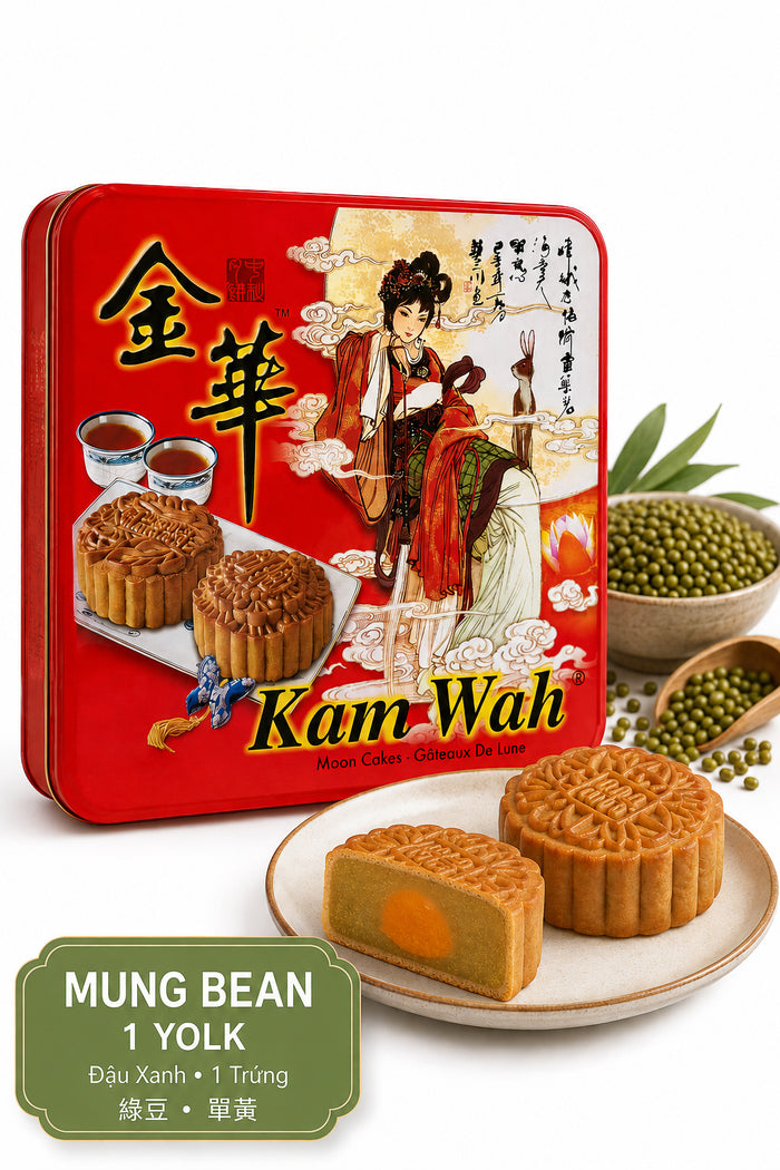 Premium Kam Wah Mung Bean Mooncake crafted with finely milled mung beans for a silky texture 1 yolk