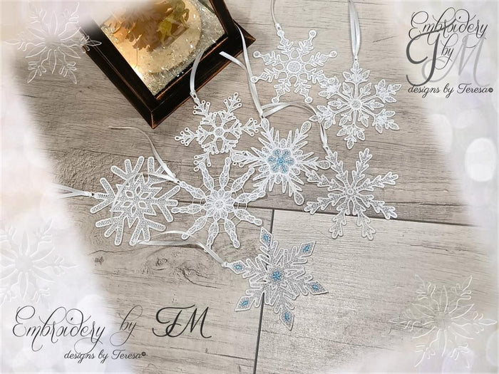 Large set Christmas snowflakes