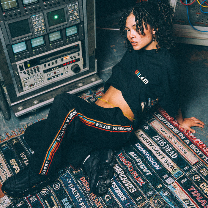 LIB 2026 VHS LINE UP WOVEN BLANKET