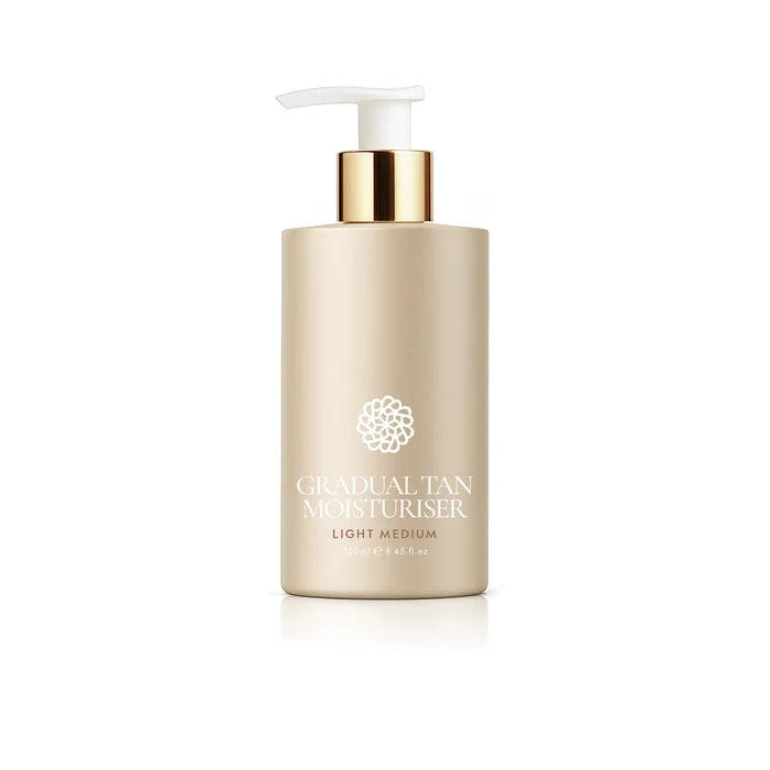 Lisa & Co Cosmetics Gradual Tan Light/Medium