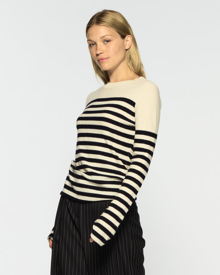Merino Wool Striped Fitted Jumper - Cream / Navy Blue