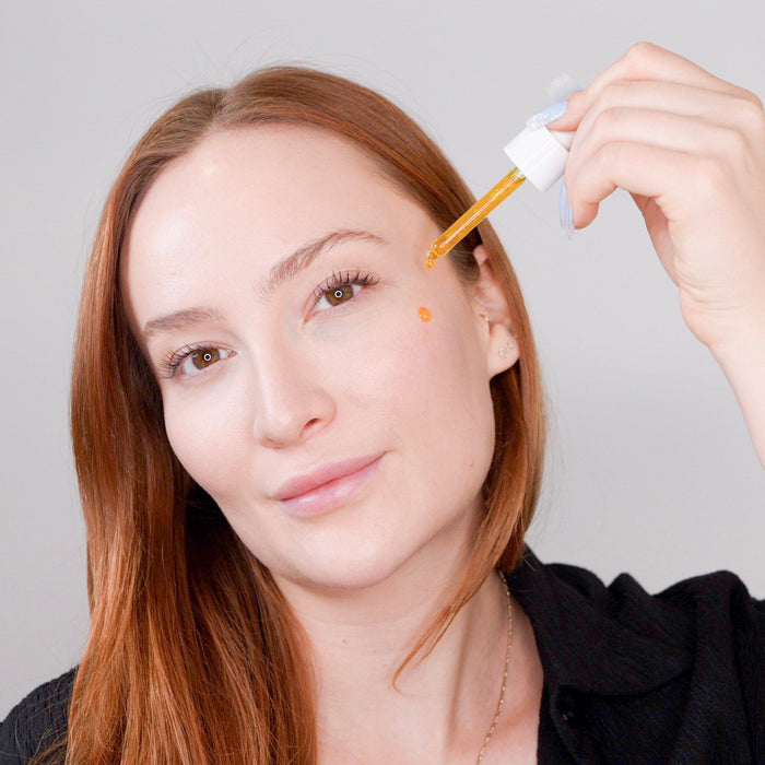 Graydon-Moon Boost Brightening Multivitamin Serum-Skincare-Boost-30Blifestylewithmodel-The Detox Market |