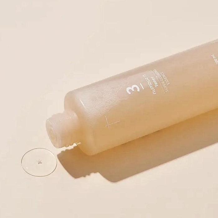 NUMBUZIN No.3 Super Glowing Essence Toner تونر مستخلص للنضارة من نمبوزين