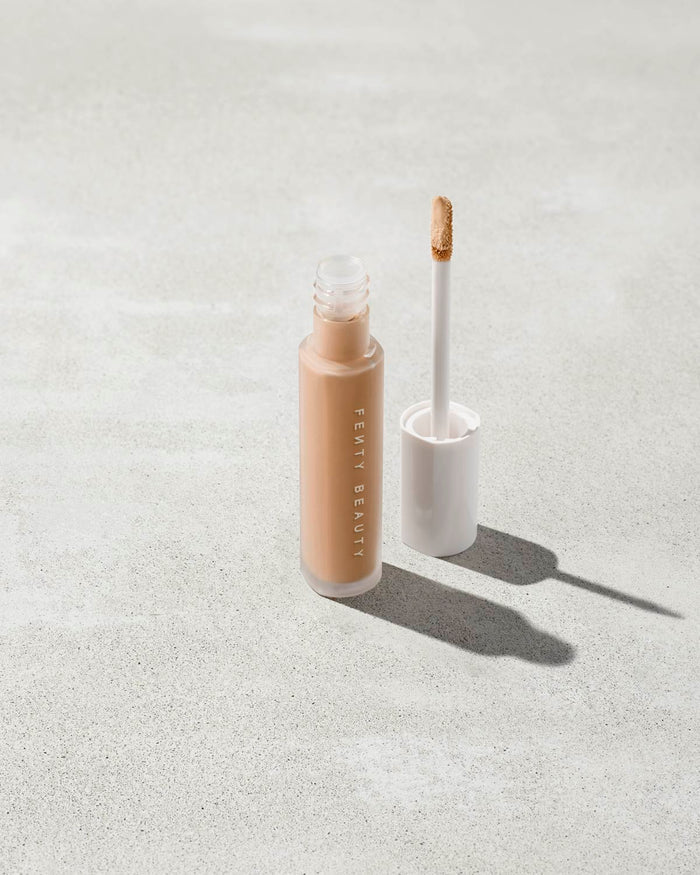 Pro Filt'r Instant Retouch Concealer shown in shade 220