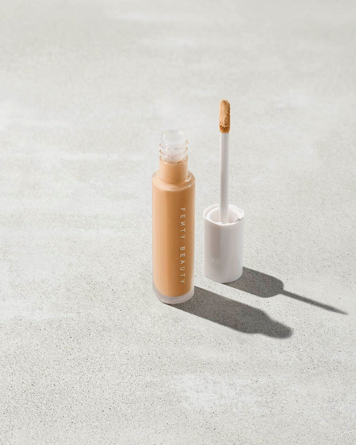 Pro Filt'r Instant Retouch Concealer shown in shade 255