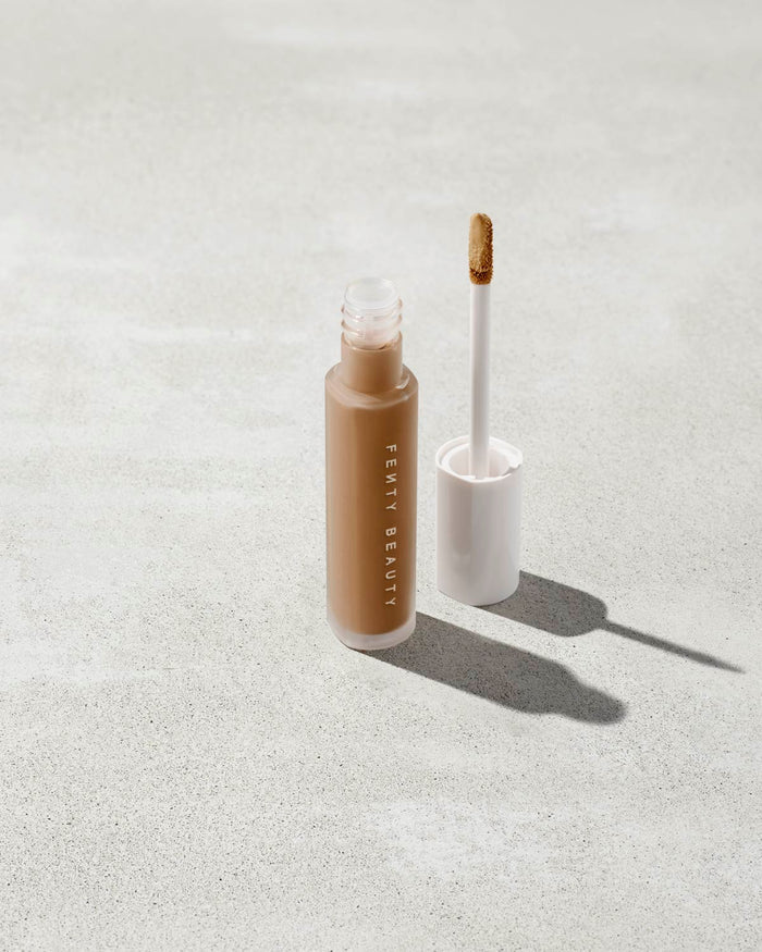 Pro Filt'r Instant Retouch Concealer shown in shade 370