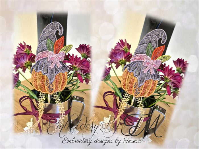 Pumpkin Thanksgiving No.1 / 5x7 hoop/ two variations