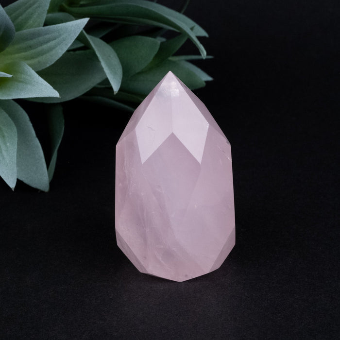 Rose Quartz Faceted Point 135 g 65x38mm - InnerVision Crystals