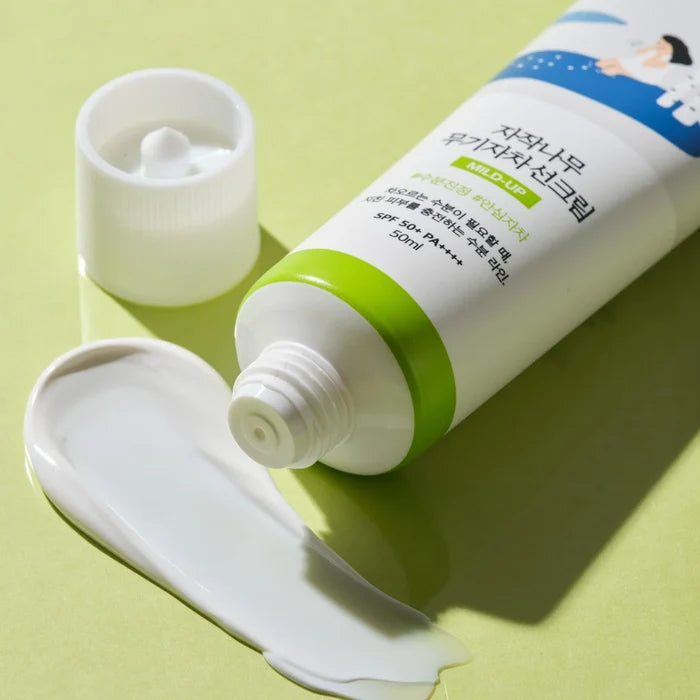 ROUND LAB 1025 Dokdo Birch Juice Moisturizing Mild Up Sunscreen واقي الشمس من راوند لاب