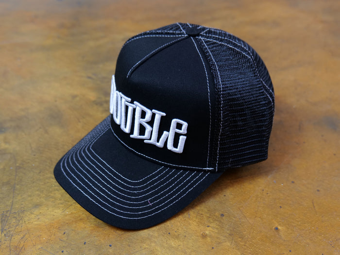 S-Double - Mid-Block Curved Peak Trucker - Black
