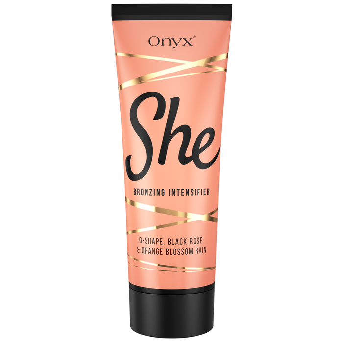 Onyx SHE – przyspieszacz brązujący do opalania z formułą B-Shape i ekstraktem z czarnej róży. Skóra gładka i pełna koloru.