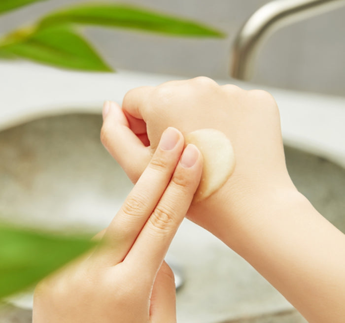 SOME BY MI Yuja Niacin brighting Peeling Gel جل التقشير باليوجا