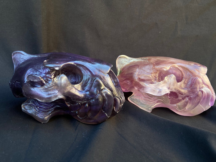 SPIRIT HOUSE CRYSTAL SKULL -DARK PURPLES